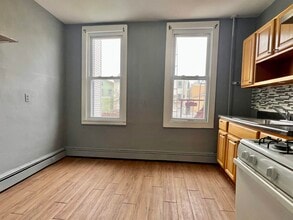 80 Paterson St in Jersey City, NJ - Building Photo - Building Photo