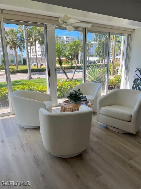 property at 1910 Gulf Shore Blvd N