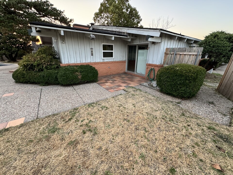 615 SW 45th St in Lawton, OK - Building Photo