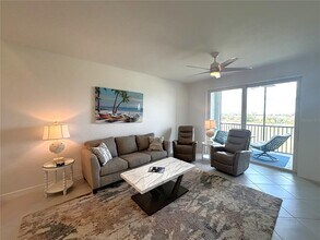 17625 Opal Sand Dr in Venice, FL - Building Photo - Building Photo