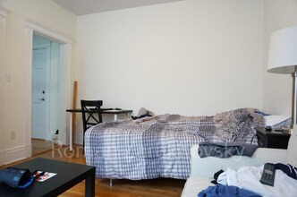 110 Warren St, Unit 23 in Boston, MA - Foto de edificio - Building Photo