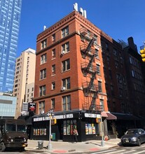 558 Broome St in New York, NY - Building Photo - Primary Photo