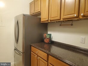 11627 Vantage Hill Rd in Reston, VA - Building Photo - Building Photo