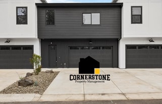 315 Talons Dr in Eagle Point, OR - Building Photo