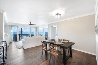 5501 Heron Point Dr in Naples, FL - Building Photo - Building Photo