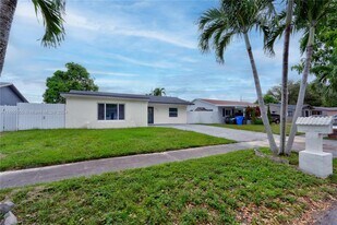 6455 Pershing St in Hollywood, FL - Foto de edificio - Building Photo