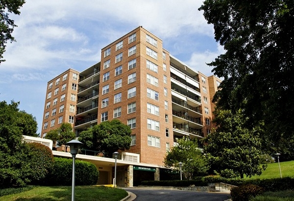 Watson Place in Washington, DC - Foto de edificio - Building Photo