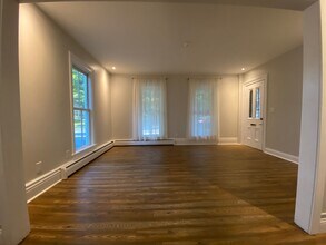 437 Prospect Ave, Unit Right in East Aurora, NY - Building Photo - Building Photo