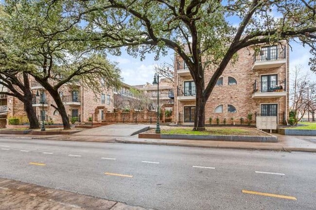 property at 2801 Rio Grande St