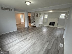 1036 S Spring Rd in Vineland, NJ - Building Photo - Building Photo