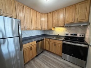 16 Fordyce Ct, Unit 16 Fordyce Ct APT 9 in New Milford, CT - Foto de edificio - Building Photo