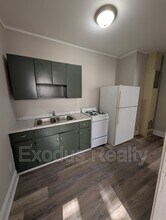 105 Gordon St in Sanford, NC - Building Photo - Building Photo