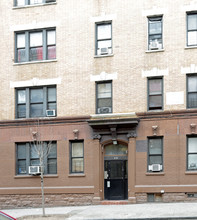 230 E 196th St in Bronx, NY - Building Photo - Building Photo