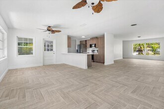 202 Bay St in Port St. Lucie, FL - Building Photo - Building Photo