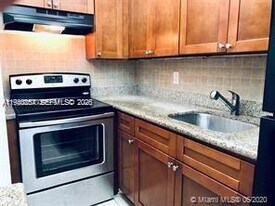 1515 NE 125th Terrace in North Miami, FL - Building Photo