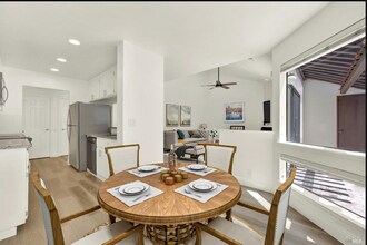 21100 Gary Dr in Hayward, CA - Building Photo - Building Photo