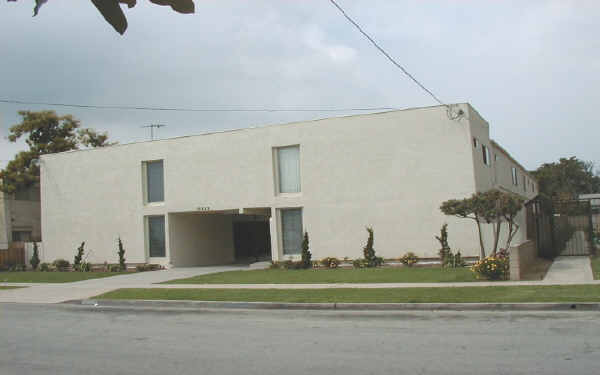 16929 S Dalton Ave in Gardena, CA - Building Photo