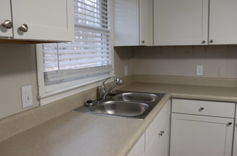 127 Allendale Dr in Pittsboro, NC - Building Photo - Building Photo