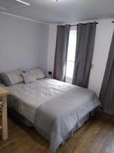 1 Maple St, Unit Studio in Windsor, VT - Foto de edificio - Building Photo