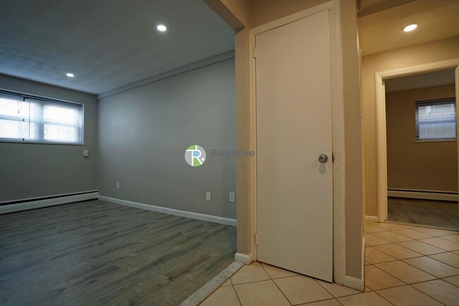39 Shepard St, Unit 6 in Boston, MA - Building Photo - Building Photo