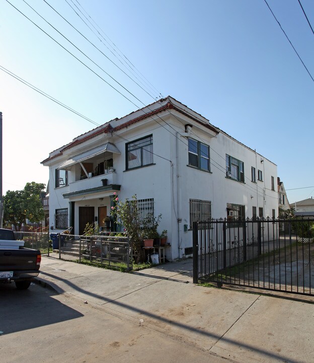 1415,1419 - 1/2 Oak St. in Los Angeles, CA - Building Photo