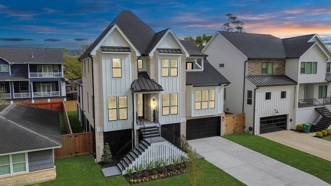 property at 1107 Grovewood Ln