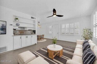 8017 E Glenrosa Ave in Scottsdale, AZ - Building Photo