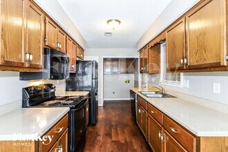 2439 Dove Glen Cove in Memphis, TN - Foto de edificio - Building Photo