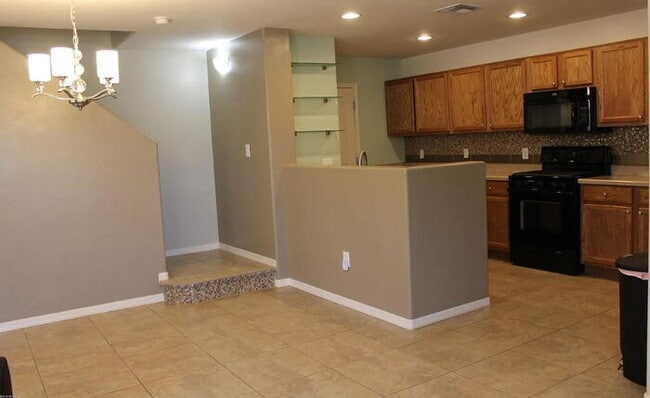 59 W Paseo Celestial in Sahuarita, AZ - Building Photo - Building Photo