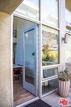 5806 Waring Ave-Unit -7 in Los Angeles, CA - Building Photo - Building Photo