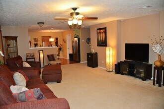 5390 Skip Jack Dr in Nashville, TN - Building Photo - Building Photo