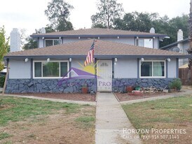 5742 Blachly Way in Sacramento, CA - Building Photo