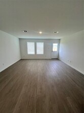 25428 Birch St in Cleveland, TX - Building Photo - Building Photo