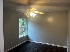 12135 W Marsham Cir in Houston, TX - Foto de edificio - Building Photo