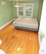 233 Commonwealth Ave in Newton, MA - Building Photo - Building Photo