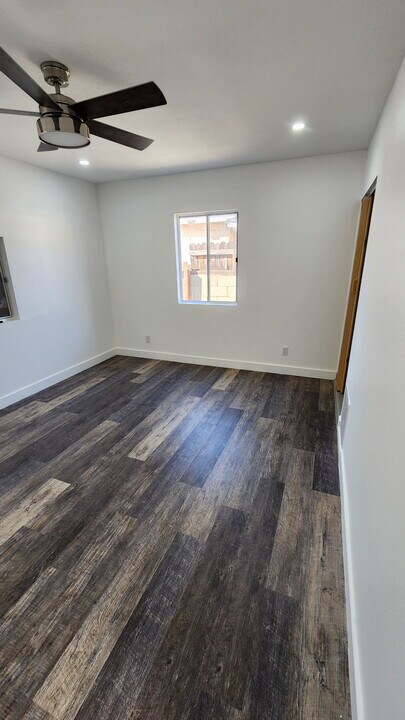 7022 Willis Ave in Van Nuys, CA - Building Photo