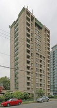 Skyline Towers in New Westminster, BC - Building Photo - Building Photo