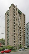 Skyline Towers in New Westminster, BC - Building Photo - Building Photo