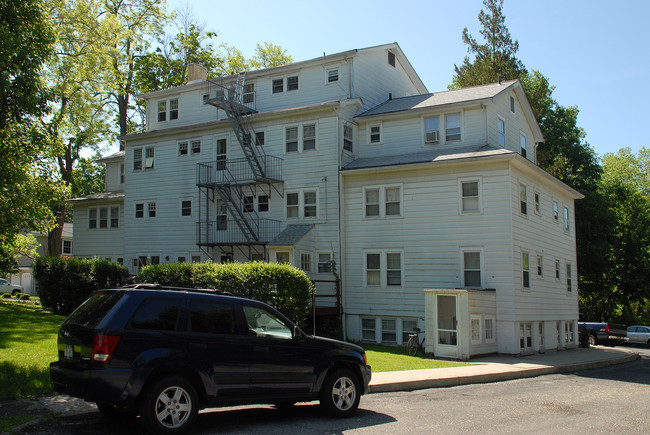 164 Hudson St in Cornwall On Hudson, NY - Foto de edificio - Building Photo