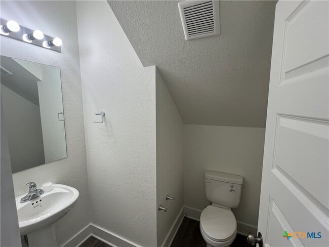 property at 1826 Royal Loop