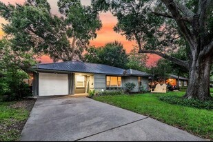 10305 Bassoon Dr in Houston, TX - Building Photo