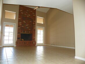 7672 E Windrose Dr in Scottsdale, AZ - Building Photo - Building Photo