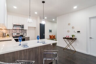 6122 HUDSON Ave, Unit 3E in West New York, NJ - Building Photo - Building Photo