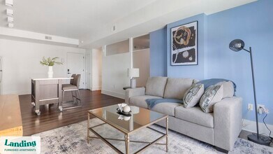 3005 Peachtree Rd NW in Atlanta, GA - Foto de edificio - Building Photo