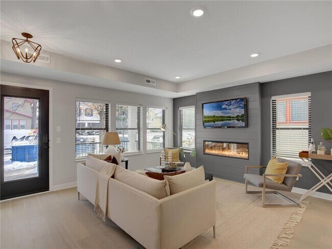 3630 Colfax Ave South in Minneapolis, MN - Building Photo - Building Photo