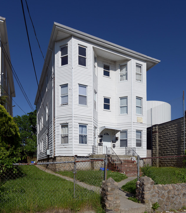 383 N Front St in New Bedford, MA - Building Photo