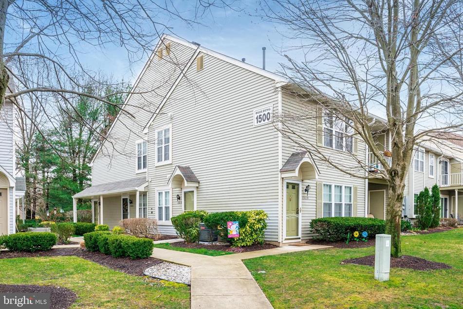 1504 Ralston Dr, Unit 1504 in Mount Laurel, NJ - Building Photo