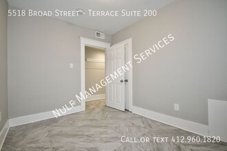 5518 Broad St in Pittsburgh, PA - Building Photo - Building Photo