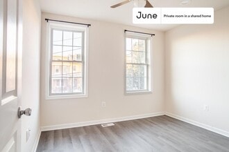 Private bedroom in 4 bed/3.5 bath Home in Washington, DC - Building Photo - Building Photo