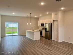 214 San Marino Rd SW in Palm Bay, FL - Building Photo - Building Photo